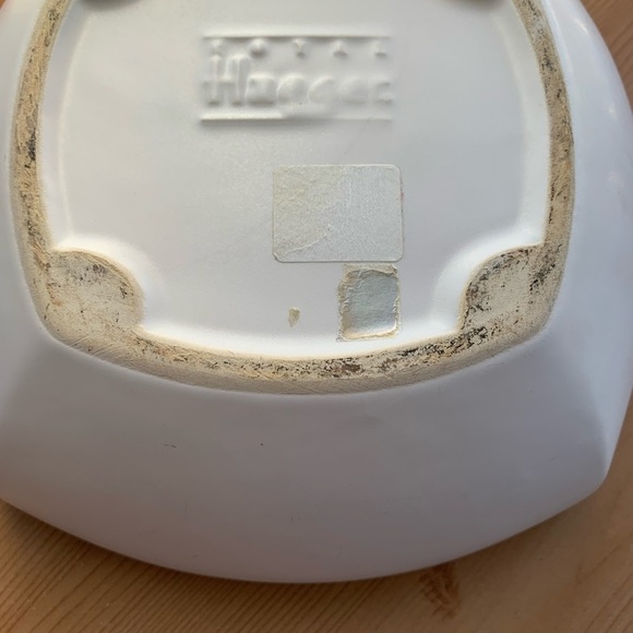 HAEGER VTG serving bowl w/blueberry painting. Sweet blueberry on outside… - Picture 5 of 9